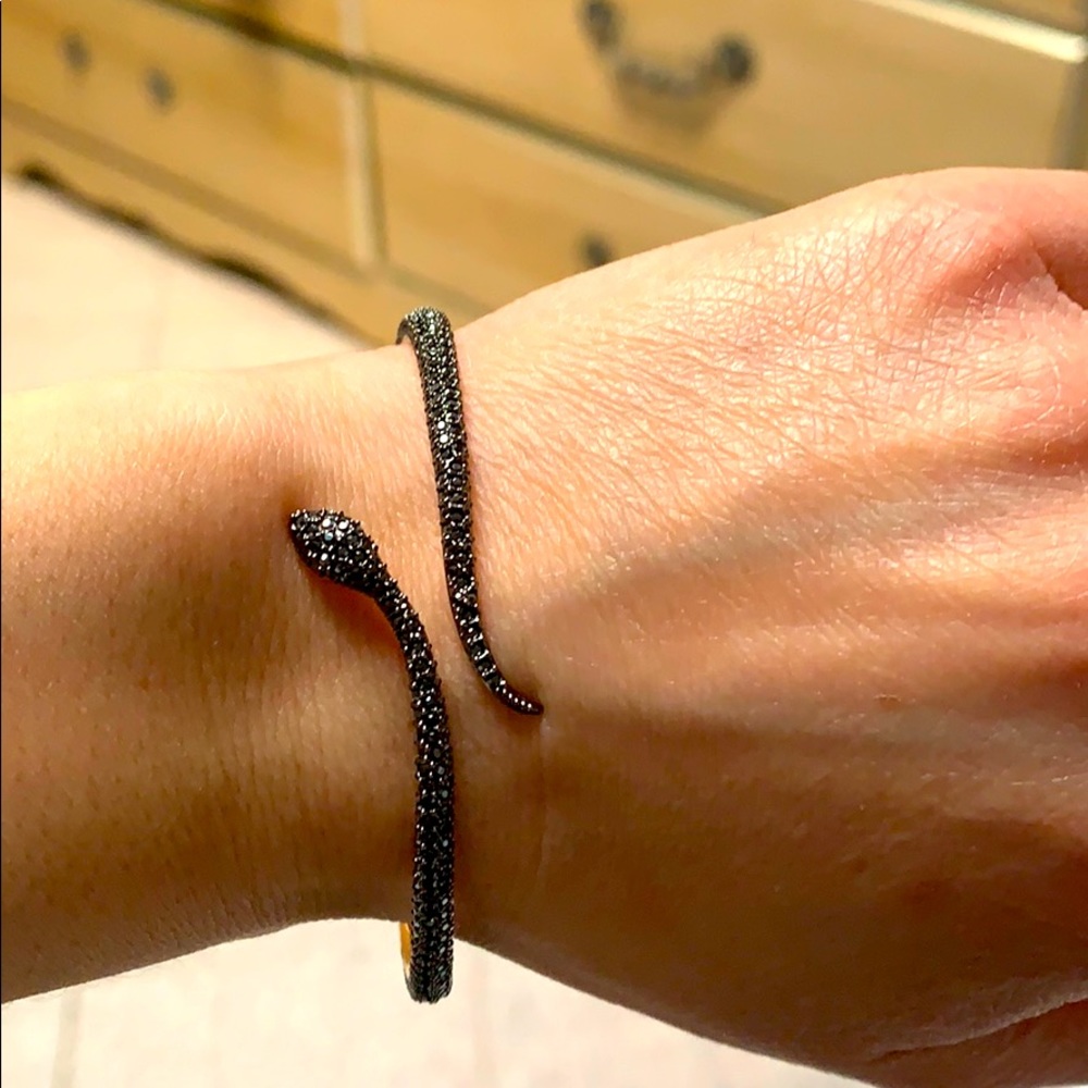 Swarovski Leslie:Bangle Jet Hem/Ros M